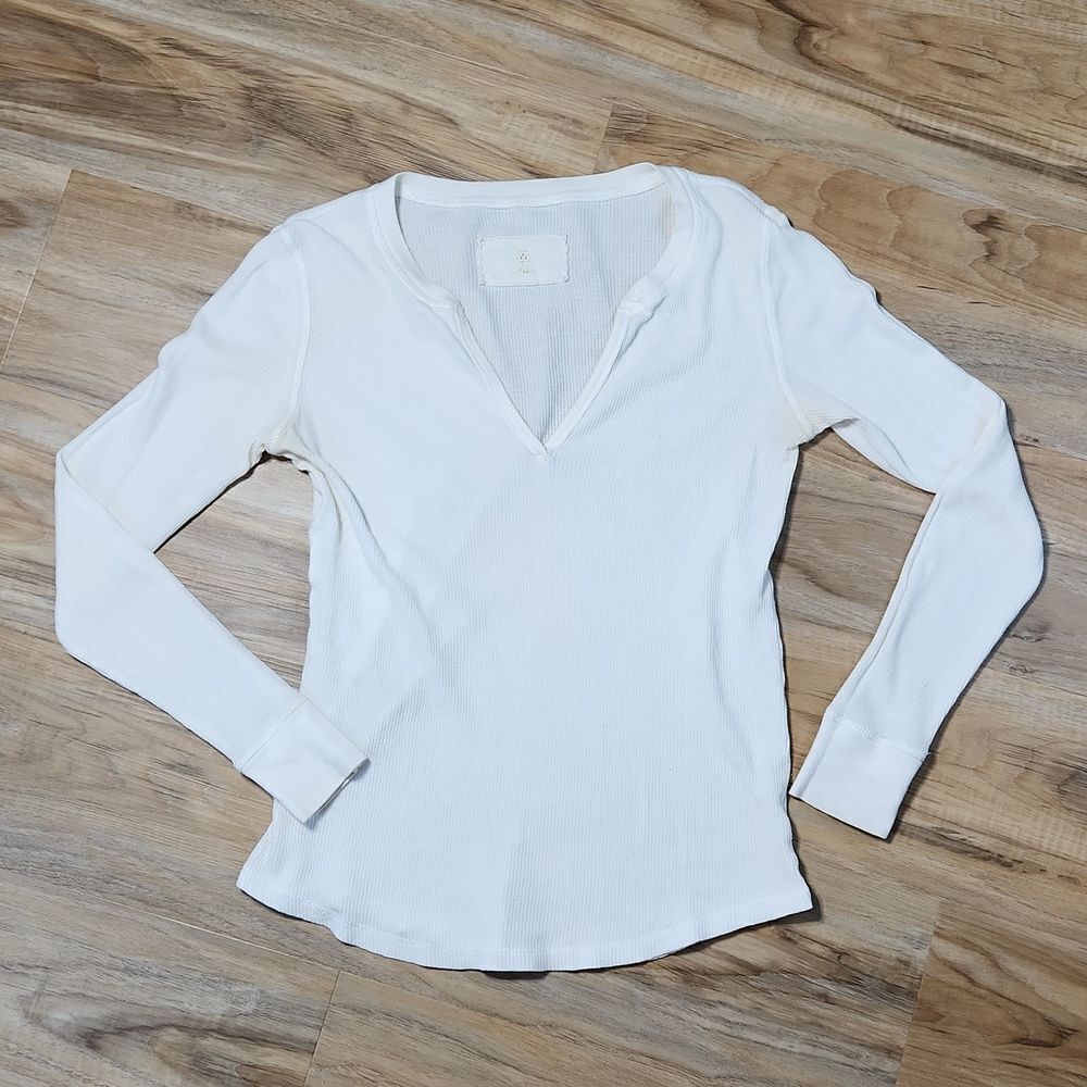 🐞White Thermal Knit Vneck Long Sleeve Top Large